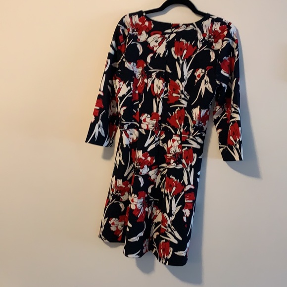 Banana Republic Smart floral 3/4 sleeve dress size 10 - Picture 2 of 3